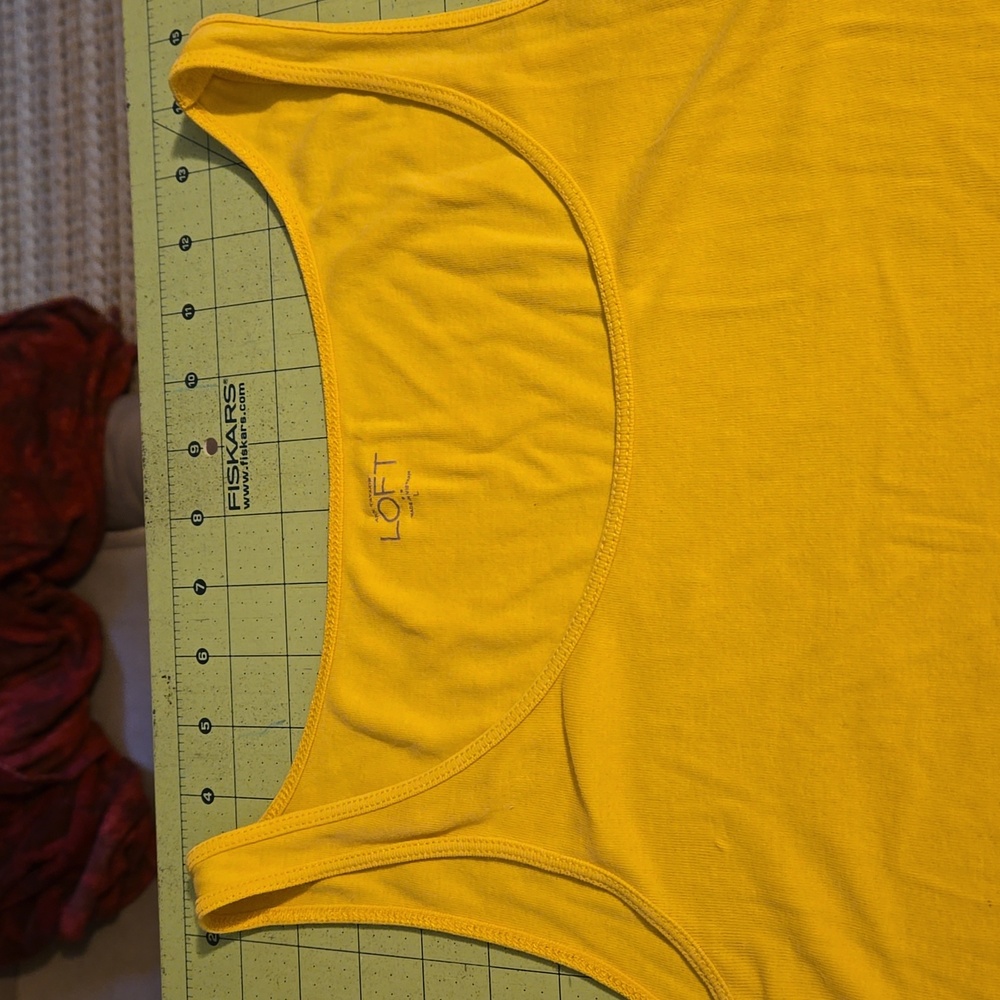 Ann Taylor LOFT TANK